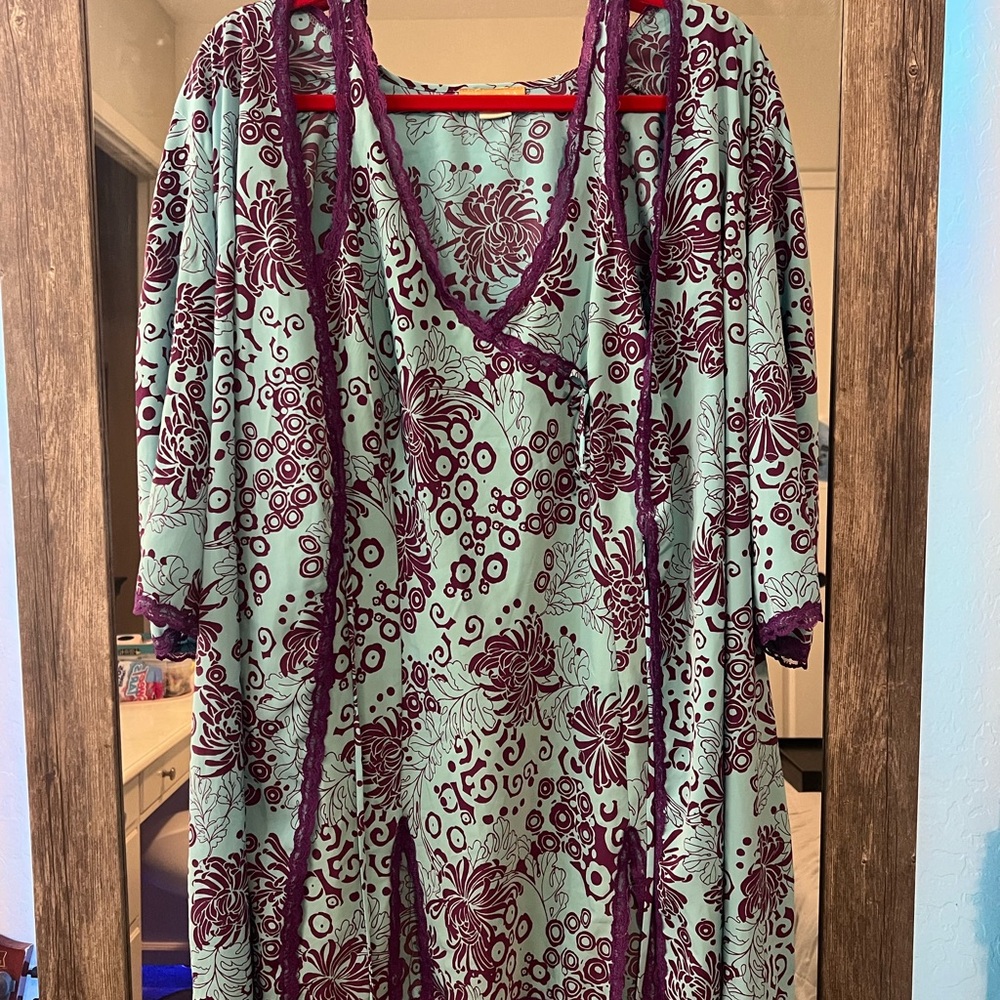Vintage Floral Print Chemise in Purple and Green